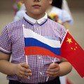 Eropa Menjauh, Rusia Pilih 