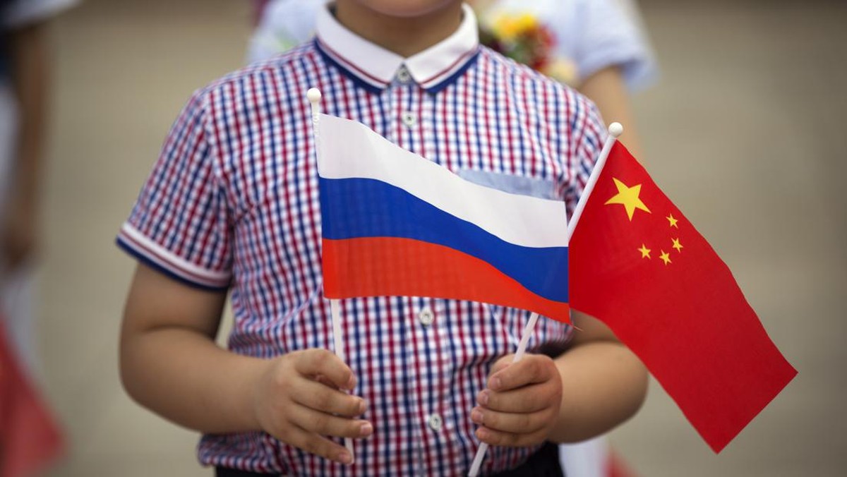 Eropa Menjauh, Rusia Pilih "Selingkuh" dengan China dan  Arab Saudi