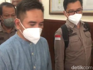 Mas Bechi Teruskan Usaha Rokok dan Air Minum Selama Bebas Bersyarat
