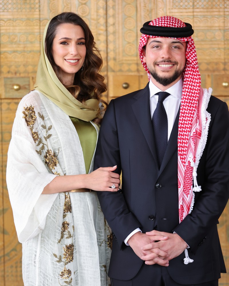 Putra Mahkota Kerajaan Hashemite Yordania, Al Hussein bin Abdullah II bertunangan dengan wanita Arab Saudi, Rajwa Khalid bin Musaed bin Saif bin Abdulaziz al-Saif. (Foto: Royal Hashemite Court)