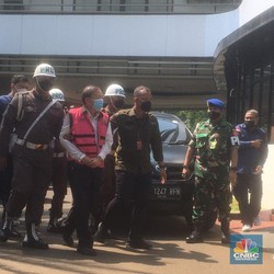 Kurang Sehat, Surya Darmadi Jalani Pemeriksaan di Kejagung