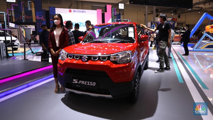 Suzuki S-Presso di ajang Pameran Gaikindo Indonesia International Auto Show (GIIAS) 2022 di Tangerang, Banten, Kamis (11/8/2022). (CNBC Indonesia/ Tri Susilo)