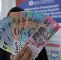 Rupiah Terus Ambruk, Jurus BI Gak Ampuh?