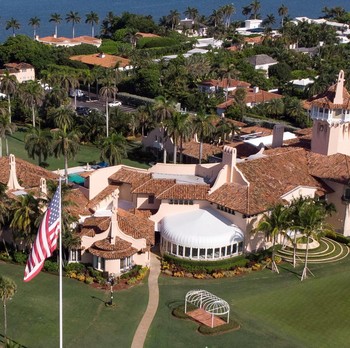 Mengintip Rumah Mewah Trump yang Digrebek FBI