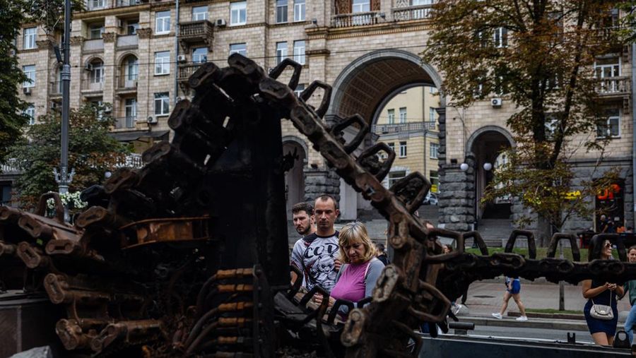 LVIV, UKRAINE - AUGUST 20: People visit the Russian equipment destroyed by the Armed Forces of Ukraine at the Market Square as the Russia-Ukraine war continues especially in Donetsk region in the east, in Lviv Oblast, Ukraine on August 20, 2022. (Photo by Metin Aktas/Anadolu Agency via Getty Images)