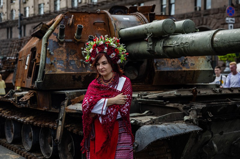 LVIV, UKRAINE - AUGUST 20: People visit the Russian equipment destroyed by the Armed Forces of Ukraine at the Market Square as the Russia-Ukraine war continues especially in Donetsk region in the east, in Lviv Oblast, Ukraine on August 20, 2022. (Photo by Metin Aktas/Anadolu Agency via Getty Images)