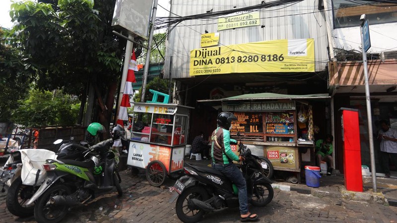 Gedung Kosong Menara Saidah. (CNBC Indonesia/Andrean Kristianto)