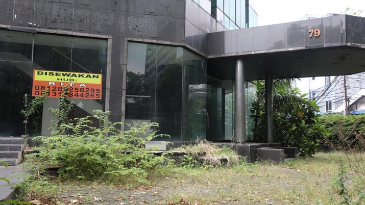 Gedung Perkantoran Disewakan Daerah Mampang. (CNBC Indonesia/Andrean Kristianto) Gedung Perkantoran Disewakan Daerah Mampang. (CNBC Indonesia/Andrean Kristianto)