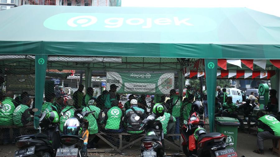 Ilustrasi aturan baru tarif ojek online. (CNBC Indonesia/Tri Susilo)