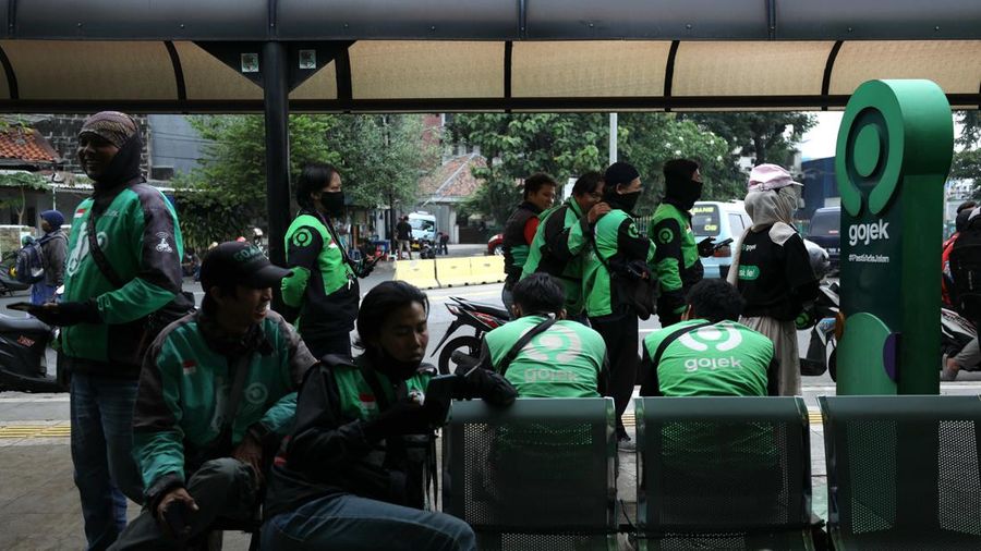 Ilustrasi aturan baru tarif ojek online. (CNBC Indonesia/Tri Susilo)