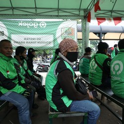 Krisis Ojol Hantui Gojek-Grab, Para Driver Ungkap Faktanya