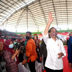 Jokowi Sentil 'OKB' yang Doyan Petantang-Petenteng, Siapa ya?