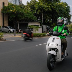 Patrick Walujo Borong 62,9 Juta Saham GOTO