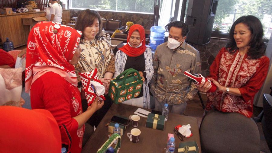 AXA Mandiri