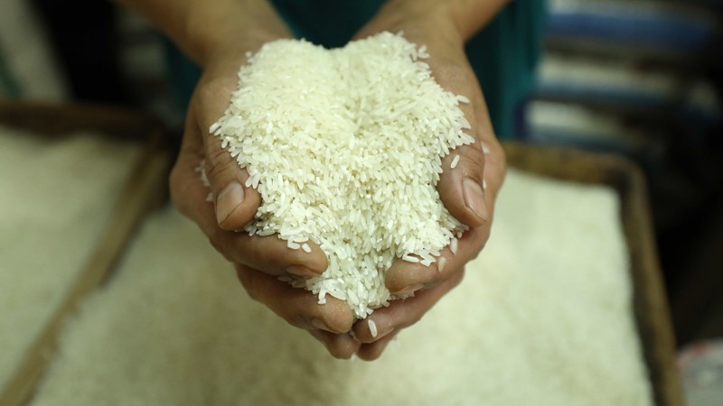 Stok Gudang Beras di Pasar Jakarta Masih Aman. (CNBC Indonesia/Tri Susilo)