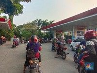 Seliter Pertalite Rp7.650, Boleh Gak Kalau Cuma Beli Goceng?