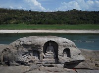 Heboh Patung Buddha Bermunculan di Sungai China, Ada Apa?
