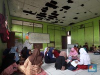 Miris Masih Ada Bangunan Sekolah Rusak di Pinggir Ibu Kota