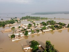 Korban Banjir Pakistan Tembus 1.000 Jiwa, Begini Nasib WNI