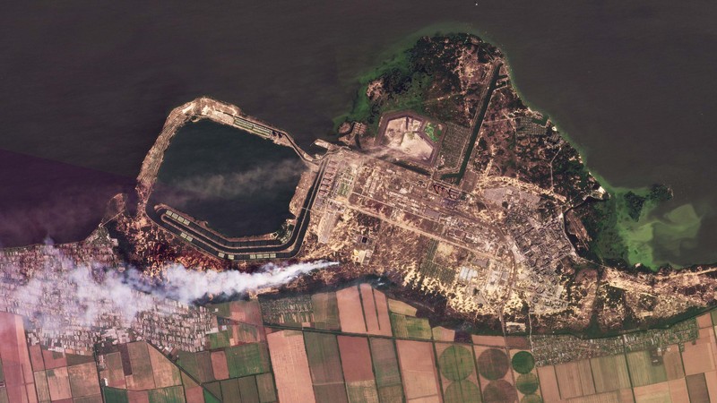 Pembangkit Listrik Tenaga Nuklir Zaporizhzhiadi Ukrina. (AFP/ED JONES) Pembangkit Listrik Tenaga Nuklir Zaporizhzhiadi Ukrina. (AFP/ED JONES)