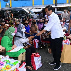 BLT ala Jokowi dan SBY, Mana yang Paling Efektif?