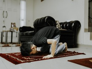 Doa Sujud Sahwi: Bacaan Arab, Latin, Arti dan Tata Caranya