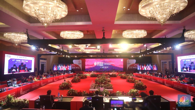 Menteri Komunikasi dan Informatika RI, Johnny G Plate membuka dan menghadiri Kelompok Kerja Ekonomi Digital Group of Twenty atau Digital Economy Working Group (4th DEWG Meeting) G20 pada 29-30 Agustus 2022 di Hotel Mulia Resort Nusa Dua, Bali , Senin (29/8/2022). (CNBC Indonesia/Muhammad Sabki)