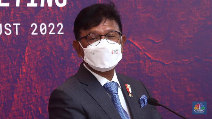 Menteri Komunikasi dan Informatika RI, Johnny G Plate membuka dan menghadiri Kelompok Kerja Ekonomi Digital Group of Twenty atau Digital Economy Working Group (4th DEWG Meeting) G20 pada 29-30 Agustus 2022 di Hotel Mulia Resort Nusa Dua, Bali , Senin (29/8/2022). (CNBC Indonesia/Muhammad Sabki) Menteri Komunikasi dan Informatika RI, Johnny G Plate membuka dan menghadiri Kelompok Kerja Ekonomi Digital Group of Twenty atau Digital Economy Working Group (4th DEWG Meeting) G20 pada 29-30 Agustus 2022 di Hotel Mulia Resort Nusa Dua, Bali , Senin (29/8/2022). (CNBC Indonesia/Muhammad Sabki)