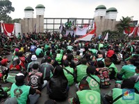 Jatah Grab-Gojek dari Ojol Dipangkas, Nasib GOTO Bagaimana?