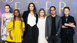 Putri Angelina Jolie Dikabarkan Bertunangan Setelah Hapus Nama Pitt