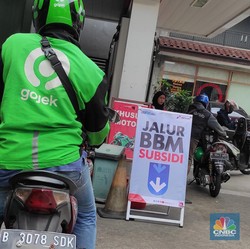 Naikkan Harga BBM, Pemerintah Bisa Cuan Rp200 Triliun