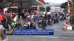 Jelang Kenaikan Harga BBM Subsidi, SPBU Diserbu