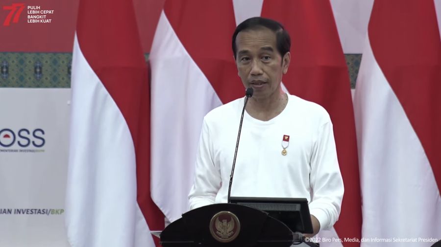Pemberian Nomor Induk Berusaha kepada UMK Perseorangan, GOR Toware, Jayapura, 31 Agustus 2022. (Tangkapan layar Youtube Sekpres RI)