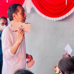 Alternatif Harga Baru BBM Pertalite Sudah di Tangan Jokowi!