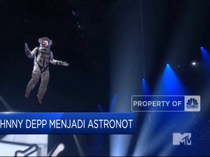 Sapa Penonton MTV, Johnny Depp Jadi Astronot