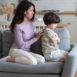 Stop Katakan 4 Hal ini ke Anak, Efeknya Bisa Buruk