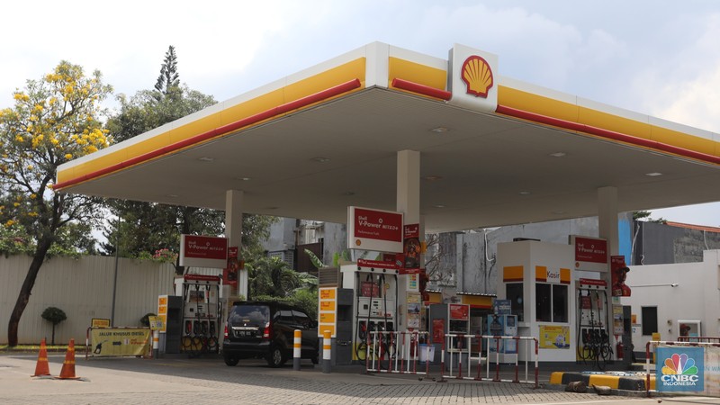Pom Bensin Shell di Kawasan Jakarta (CNBC Indonesia/Andrean Kristianto) Pom Bensin Shell di Kawasan Jakarta (CNBC Indonesia/Andrean Kristianto)