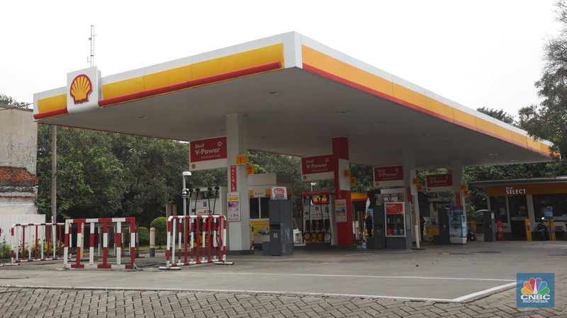 Pom Bensin Shell di Kawasan Jakarta (CNBC Indonesia/Andrean Kristianto) Pom Bensin Shell di Kawasan Jakarta (CNBC Indonesia/Andrean Kristianto)
