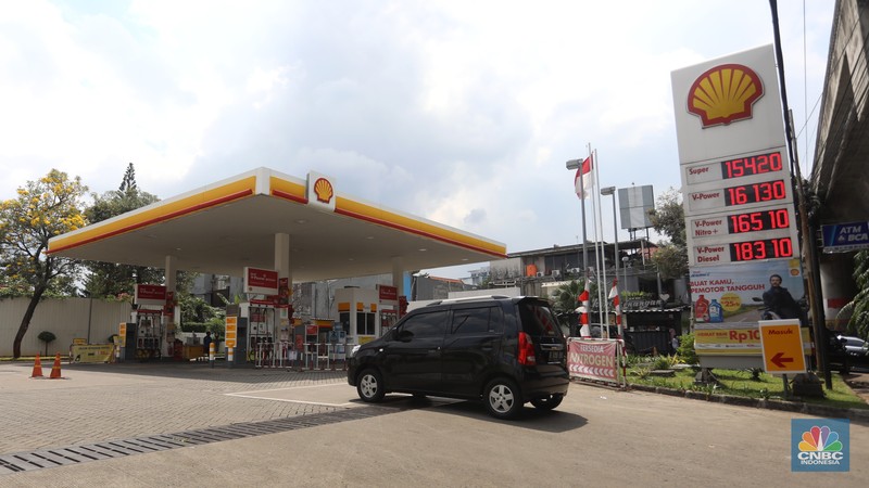 Pom Bensin Shell di Kawasan Jakarta (CNBC Indonesia/Andrean Kristianto) Pom Bensin Shell di Kawasan Jakarta (CNBC Indonesia/Andrean Kristianto)