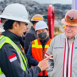 Saat Jokowi Kunjungi Gunung Emas Grasberg yang Sudah Pensiun
