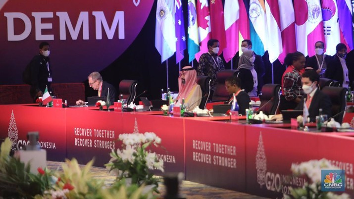 Suasana pertemuan keempat Digital Economy Working Grop (4th DEWG) Presidensi G20 Indonesia di Nusa Dua, Bali, Kamis (1/9/2022). (CNBC Indonesia/Muhammad Sabki) Suasana pertemuan keempat Digital Economy Working Grop (4th DEWG) Presidensi G20 Indonesia di Nusa Dua, Bali, Kamis (1/9/2022). (CNBC Indonesia/Muhammad Sabki)