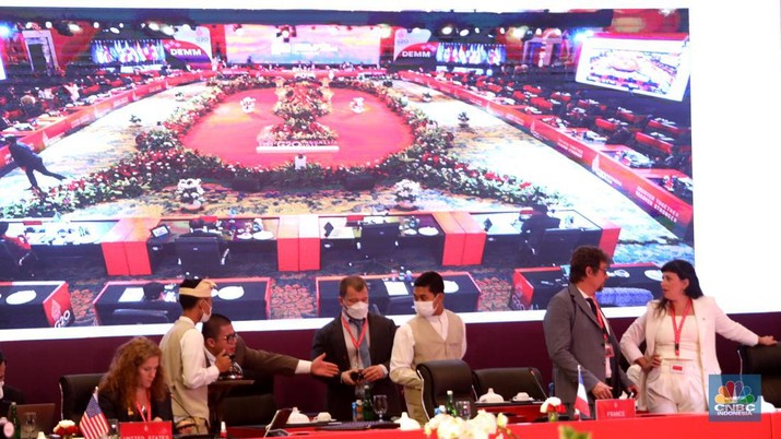 Suasana pertemuan keempat Digital Economy Working Grop (4th DEWG) Presidensi G20 Indonesia di Nusa Dua, Bali, Kamis (1/9/2022). (CNBC Indonesia/Muhammad Sabki) Suasana pertemuan keempat Digital Economy Working Grop (4th DEWG) Presidensi G20 Indonesia di Nusa Dua, Bali, Kamis (1/9/2022). (CNBC Indonesia/Muhammad Sabki)