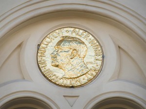 Sejarah Nobel Prize: Dari Wasiat Alfred Nobel hingga Tradisi Dunia