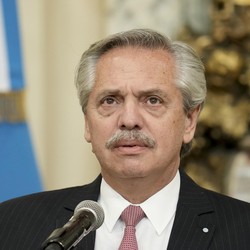Argentina Dihajar Krisis, Presiden Rombak Jajaran Menteri