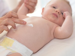 Kulit Bayi Sensitif Harus Dirawat dengan Tepat, Begini Caranya