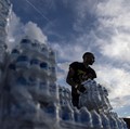 Astaga! Ahli Temukan 250.000 Nanoplastik di Botol Kemasan