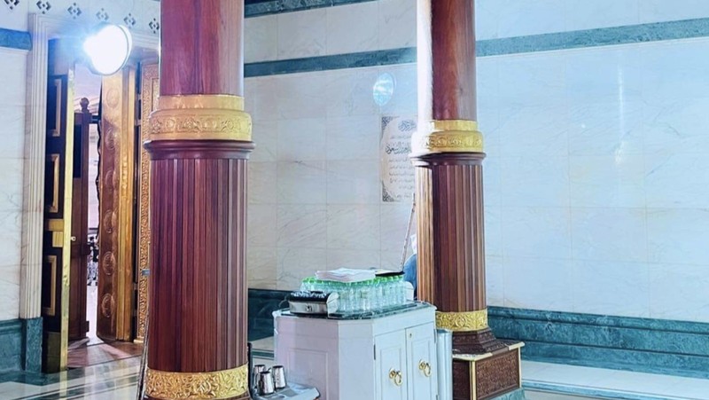 This picture taken on July 6, 2022 shows a close-up view of the Kiswa, the cloth used to cover the Kaaba, and the Kaaba's gold doors underneath, at the Grand Mosque in the Muslim holy city of Mecca during the annual Hajj pilgrimage. - One million fully vaccinated Muslims, including 850,000 from abroad, are allowed at this year's hajj in the city of Mecca, a big rise after two years of drastically curtailed numbers due to policies to stop the spread of infection. (Photo by AFP) (Photo by -/AFP via Getty Images)