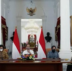 Risma Sebut BLT BBM untuk 18,48 Juta Keluarga Siap Dikirim!