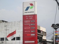 Harga Minyak Dunia Turun, Ini Alasan BBM Subsidi Malah Naik!