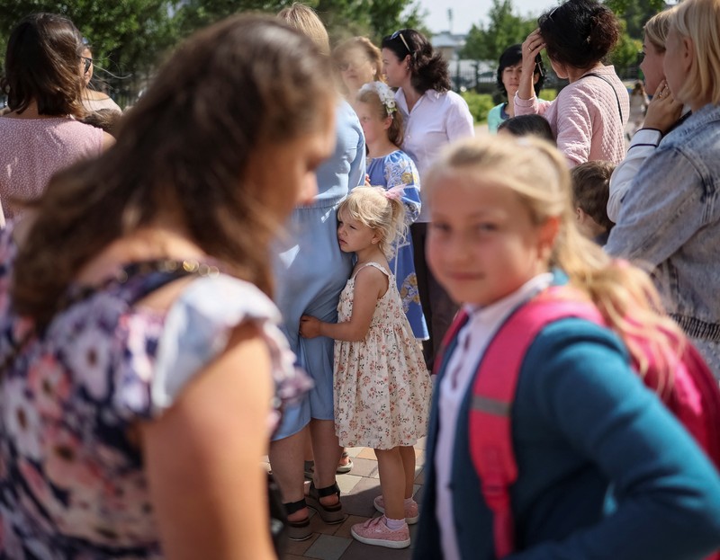 Ukraine's President Volodymyr Zelenskiy attends a ceremony to mark the start of the school year, amid Russia's invasion of Ukraine, in Irpin, in Kyiv region, Ukraine September 1, 2022. Ukrainian Presidential Press Service/Handout via REUTERS ATTENTION EDITORS - THIS IMAGE HAS BEEN SUPPLIED BY A THIRD PARTY.